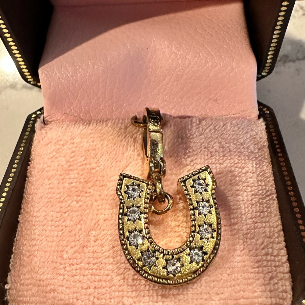 Juicy Couture Charm Horseshoe